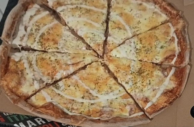 Denis Pizza & Kebab - Ravintola-ala