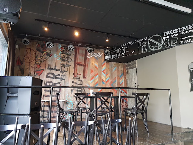 Public House Huurre Open Times