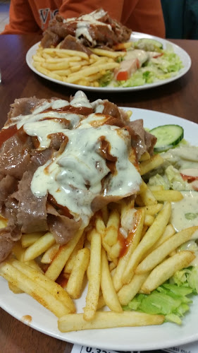 Pizzeria Arbanas Open Times