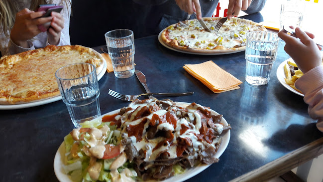 06 Tori Kebab-Pizzeria - Ravintola-ala