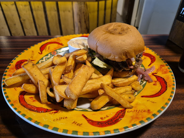 Hullu Poni - Ravintola-ala