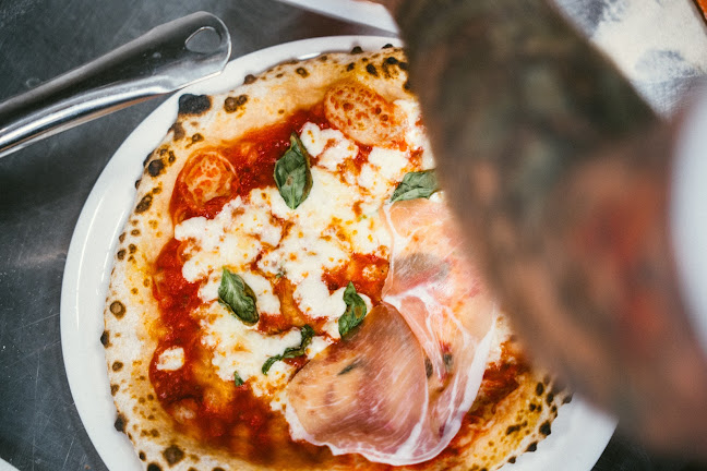 Pikku Napoli Tripla - Ravintola-ala