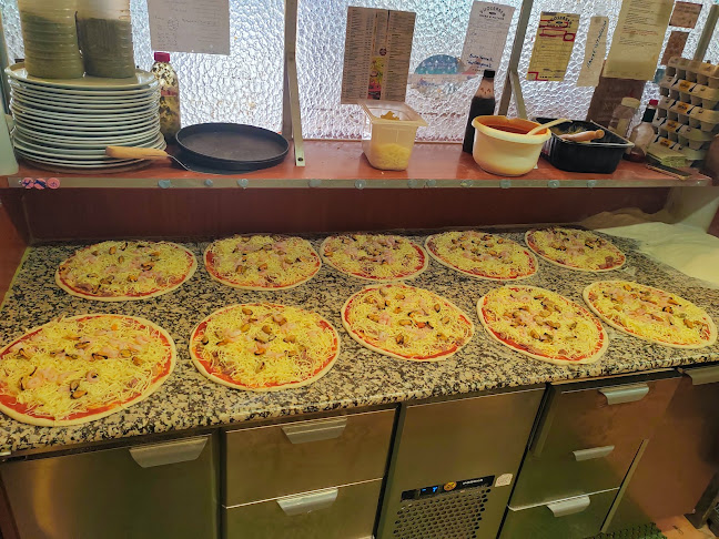 Vuosaaren Kebab Pizza - Helsinki