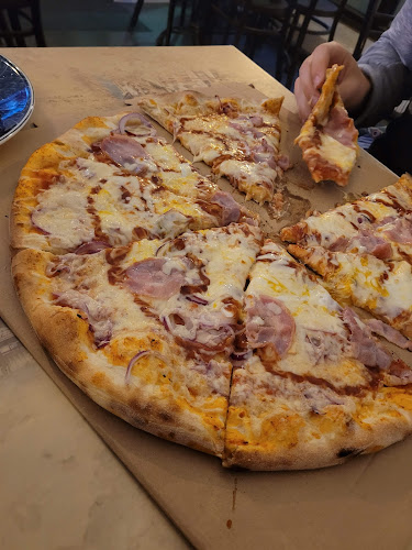 Pizza Service Helsinki - Ravintola-ala