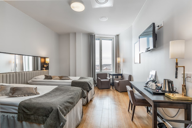 Comentarii opinii despre Hotel Red & Green