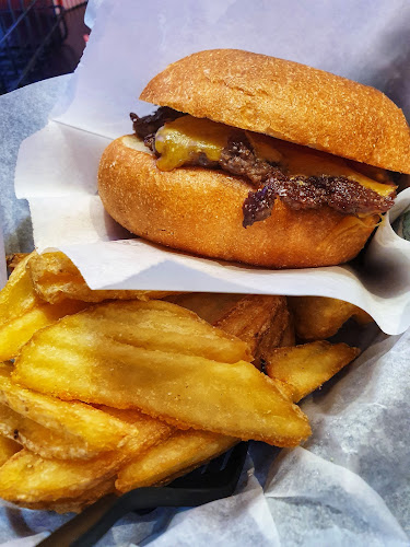 Comentarii opinii despre Naughty Brgr Sello