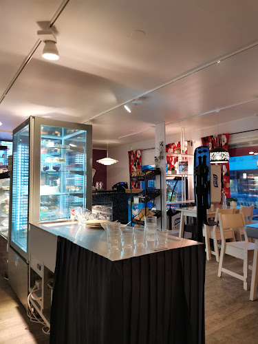 Opinii despre Kahvila ja Pitopalvelu Roosamaria în Tornio - Ravintola-ala