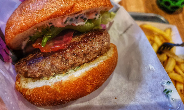 Opinii despre Naughty Brgr Sello în Espoo - Ravintola-ala