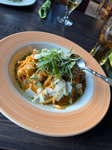 Olivo Bistro & Bar - Ravintola-ala