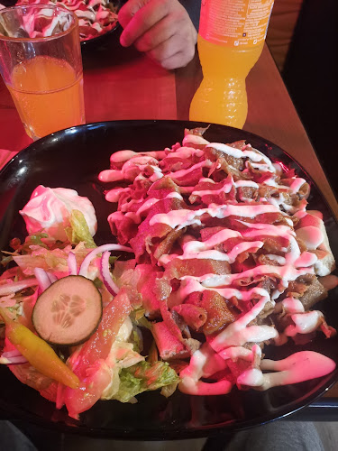 Opinii despre Pikku-Samin pizza & kebab în Pori - Ravintola-ala