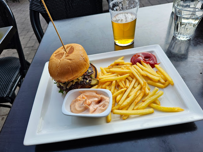 Indigo restaurant & bar