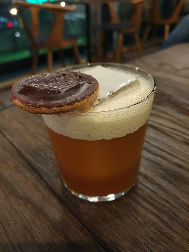 Monkey Rooftop Bar - Ravintola-ala