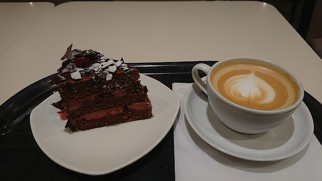 https://www.fazer.fi/fazer-cafe/kahvilat/karl-fazer-cafe/