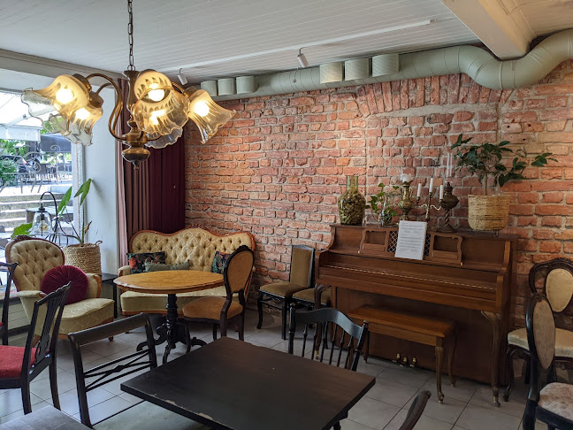 Aveny Café - Ravintola-ala
