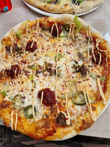 UUNI-pizzeria, Naantali - Ravintola-ala