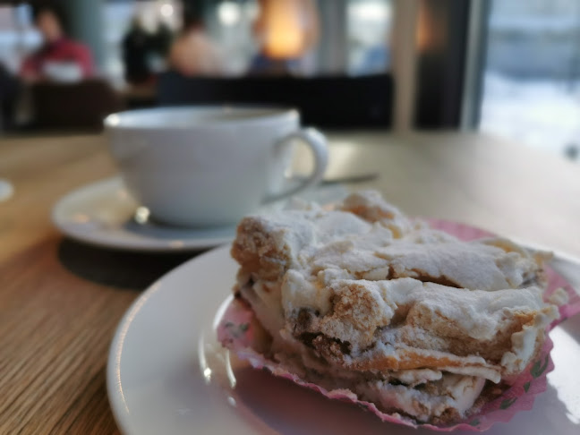 Comentarii opinii despre Kahvila-Konditoria Hanna & Kerttu Epstori