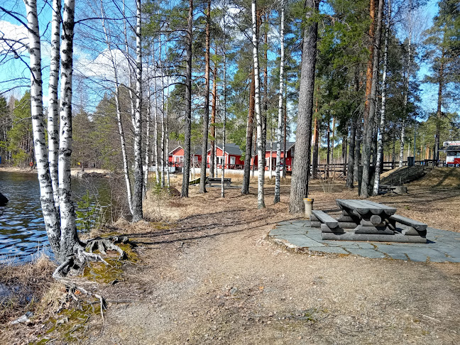 Kahvila-Ravintola Karhunpesä - Ravintola-ala