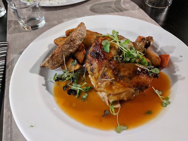 Comentarii opinii despre Los Pollos Grill & Bar