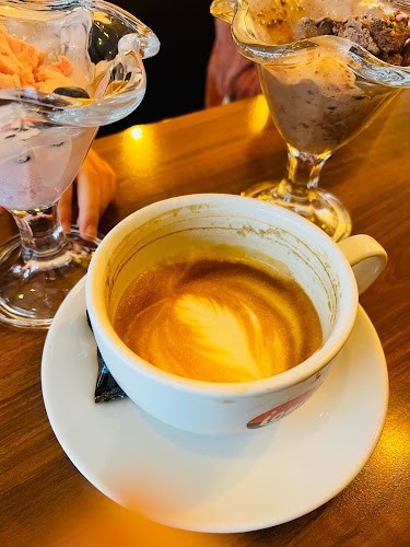 Comments and reviews of Randa Café