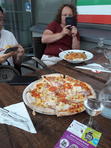 Comentarii opinii despre La Bella Trattoria