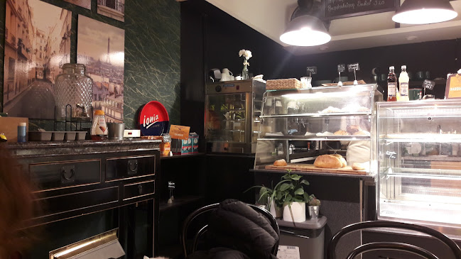 Le café Parisien - Ravintola-ala