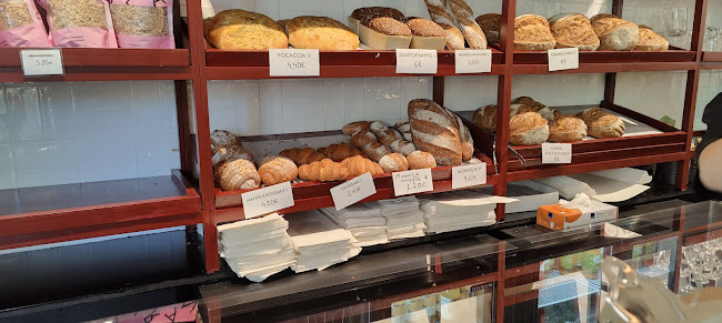 https://patisserieteemuaura.fi/