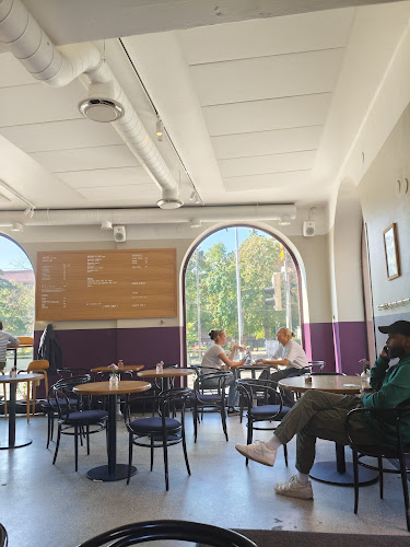 Bakery Eatery Levain Töölö - Helsinki