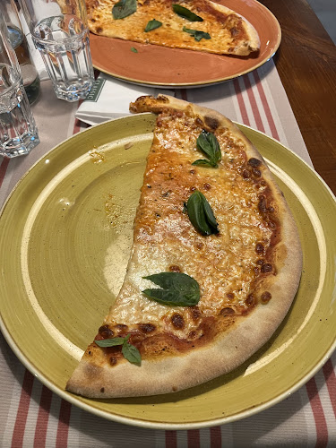 Comentarii opinii despre Classic Pizza Restaurant