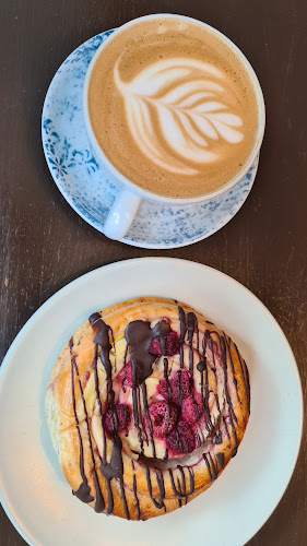 Reviews of Kahvi Charlotta in Helsinki - Ravintola-ala