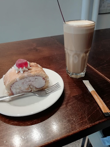 https://www.petrascafe.fi/