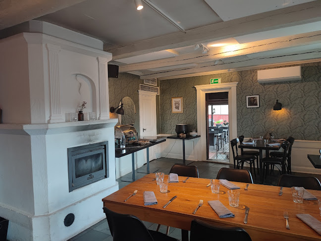 Ravintola Salt Phone number