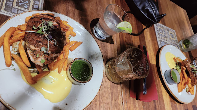 Maya Bar & Grill - Ravintola-ala