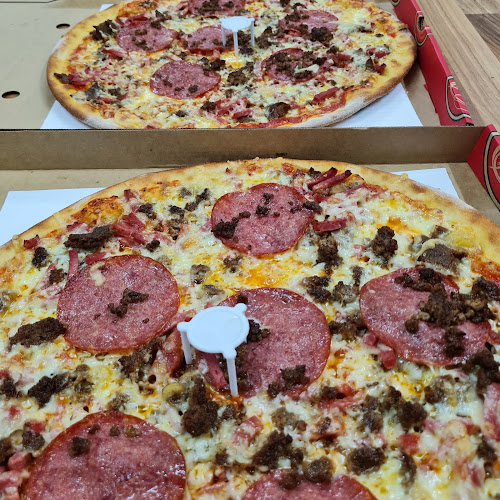 Milano's Kebab Pizzeria (kiviuunipizza) - Ravintola-ala