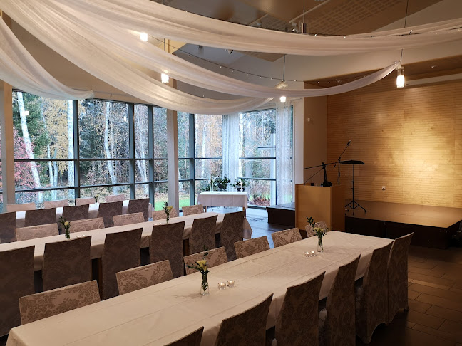 Opinii despre Juhla-pitopalvelu Alitar Oy juhlapaikka Ruusula în Seinäjoki - Ravintola-ala