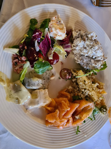 Tuomarinkyläntie 4-18, 00690 Helsinki