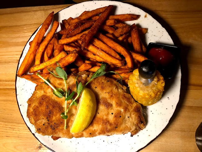 Tikkuraitti 15, 01300 Vantaa