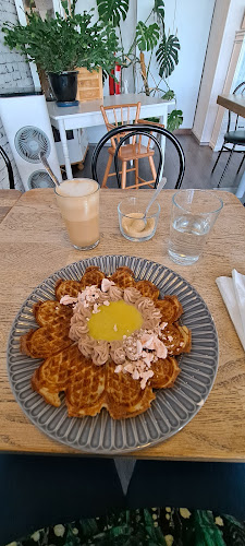 Comentarii opinii despre Food & Cafe Frida