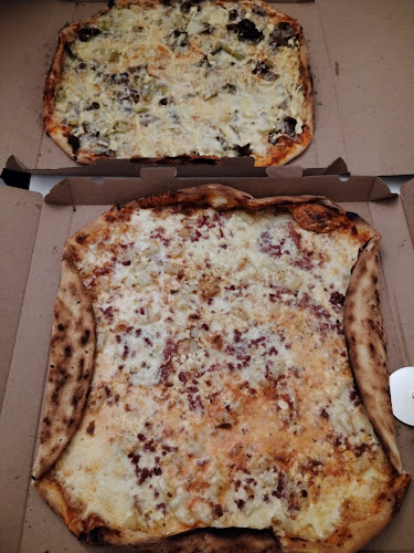 Pizzeria Lila Open Times
