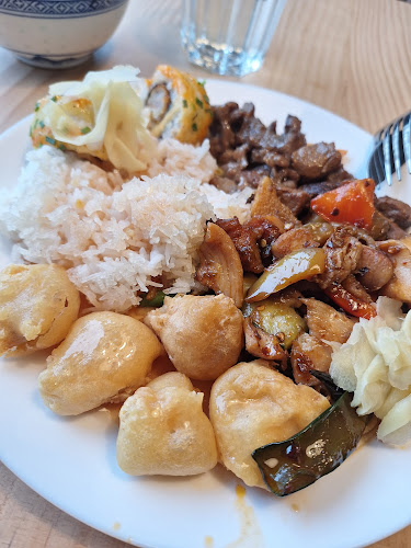 Kiinalainen Ravintola Pilvi ja Järvi - Ravintola-ala