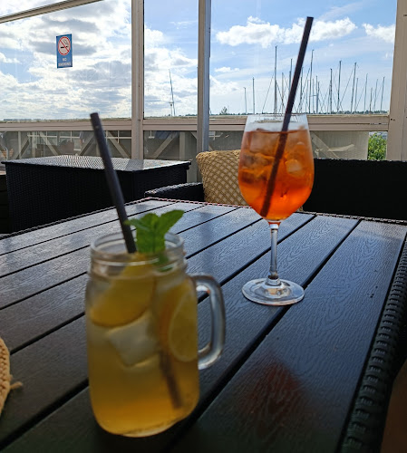 Comentarii opinii despre Mustakari