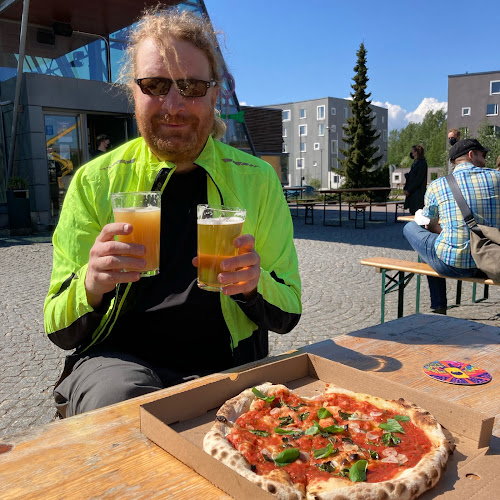 CoolHead Brew / CoolHead Taproom - Ravintola-ala