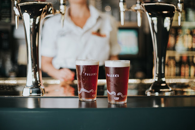 St. Urho's Pub - Ravintola-ala