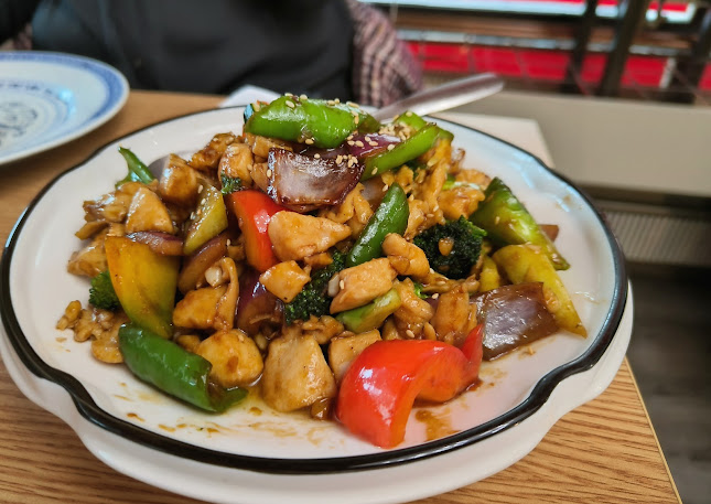 Ravintola Kiinanmuuri Phone number