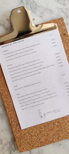 Comentarii opinii despre Grape Wine Bar & Tasting Room