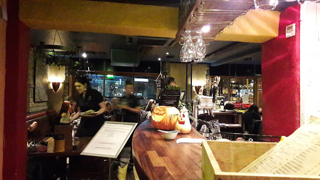 Comments and reviews of Maya Bar & Grill