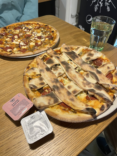 Kotipizza Orivesi, Aihtiantie