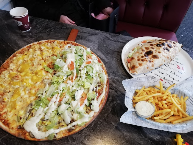Comentarii opinii despre Lapin Kebab Pizzeria