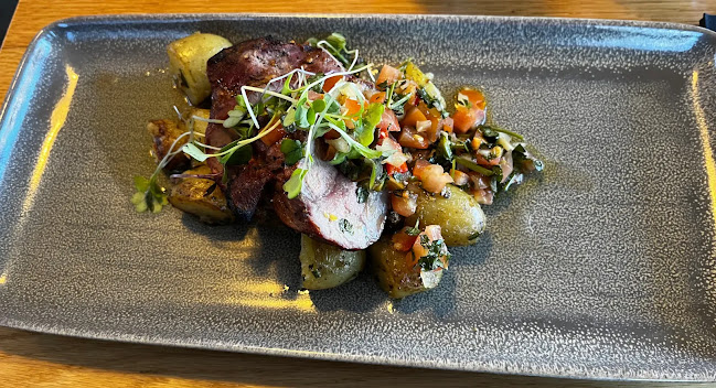 2 Puuta Bistro & Bar - Hyvinkää