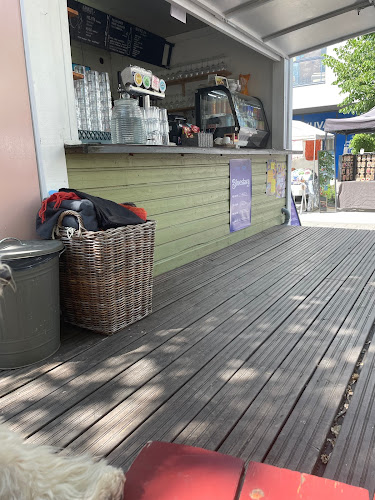 Opinii despre Fox Shed în Järvenpää - Ravintola-ala