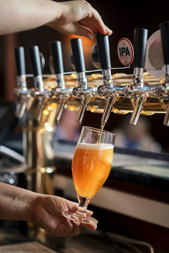 Opinii despre Public Corner Pasaati, Kotka în Kotka - Ravintola-ala